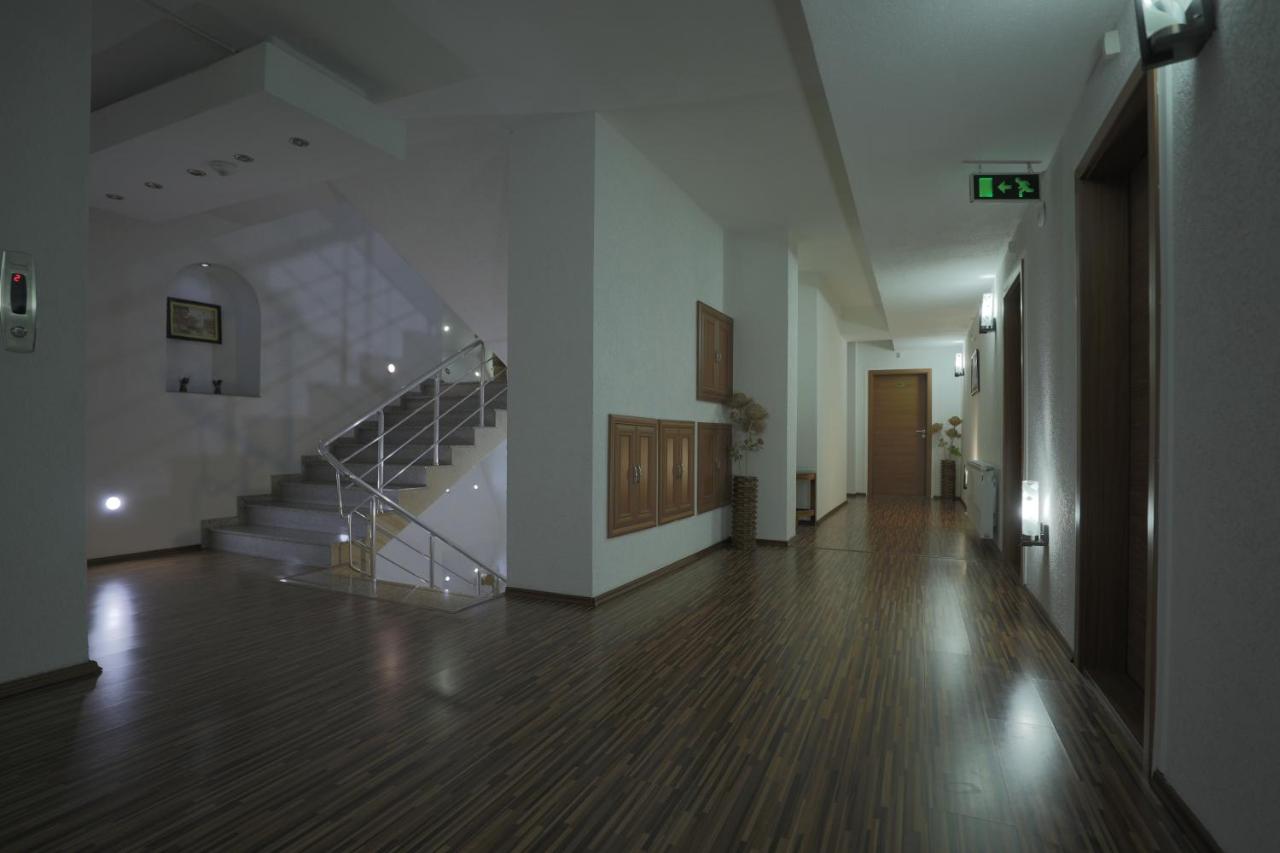 Hotel Denis Interior